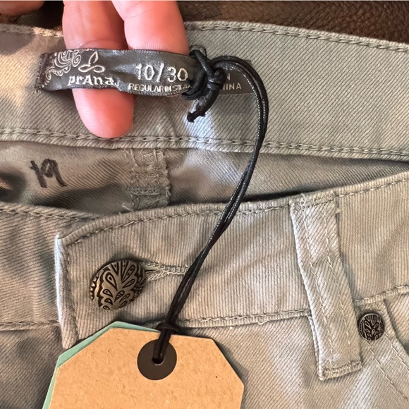 NWT gray women’s Prana Jeans. - Picture 5 of 11